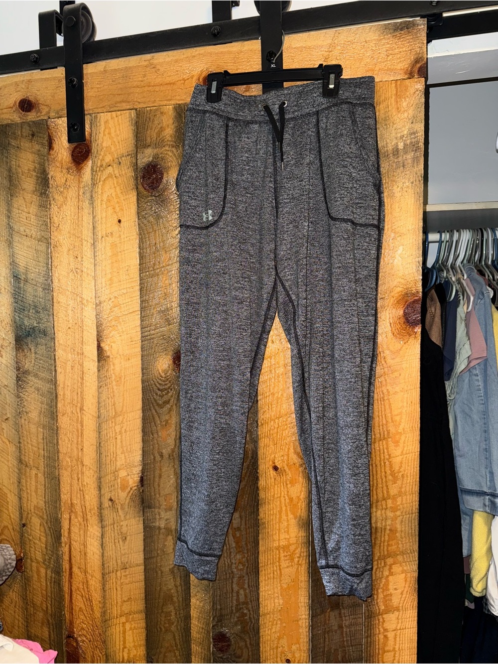 Under Armour Women's Gray Heather Jogger Track Pants